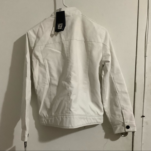 Boys jacket - Picture 2 of 2